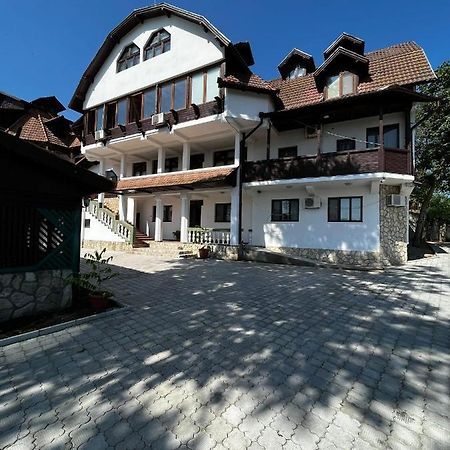 La Conac Hotel Nufaru Kültér fotó