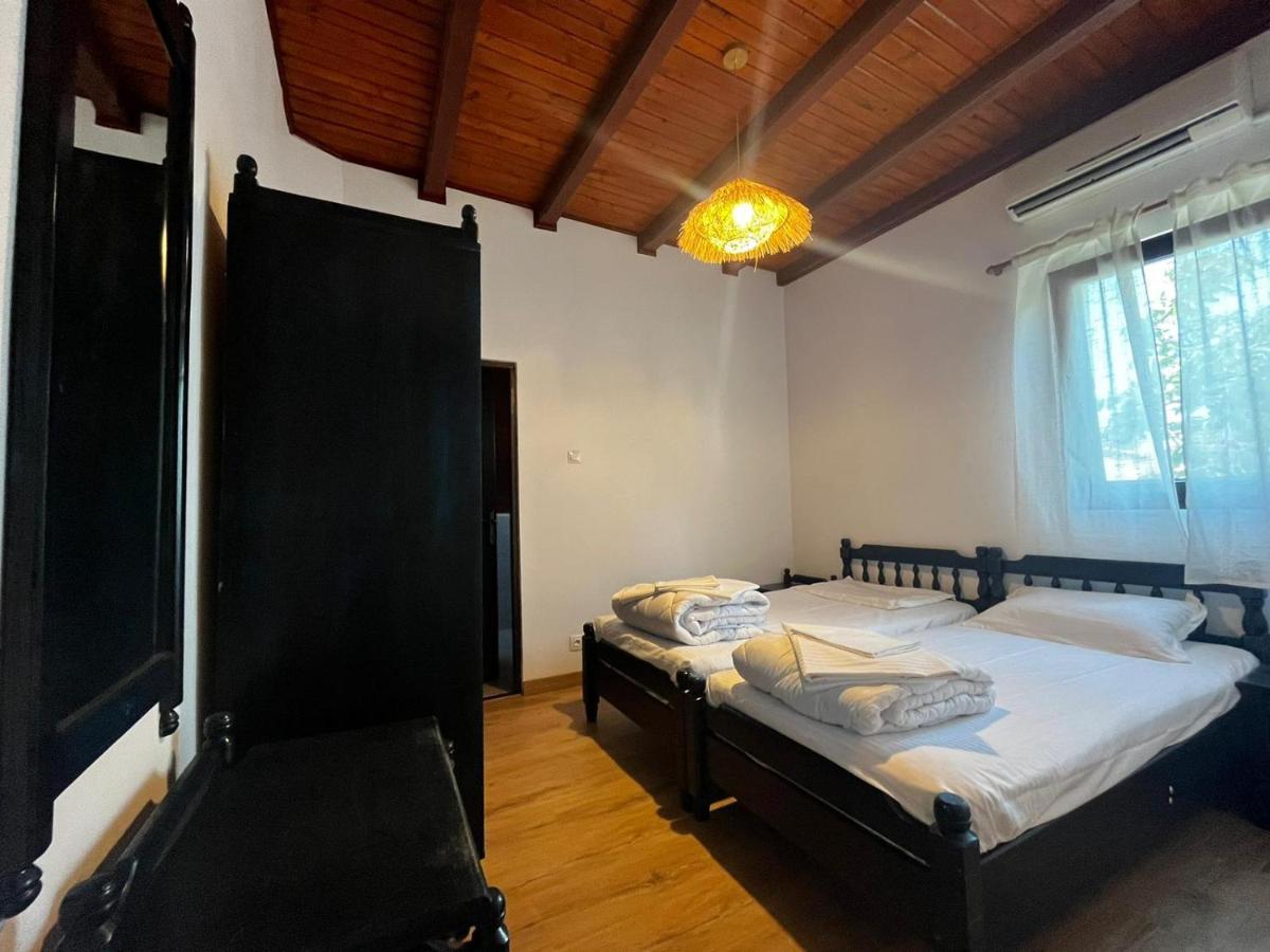 La Conac Hotel Nufaru Kültér fotó